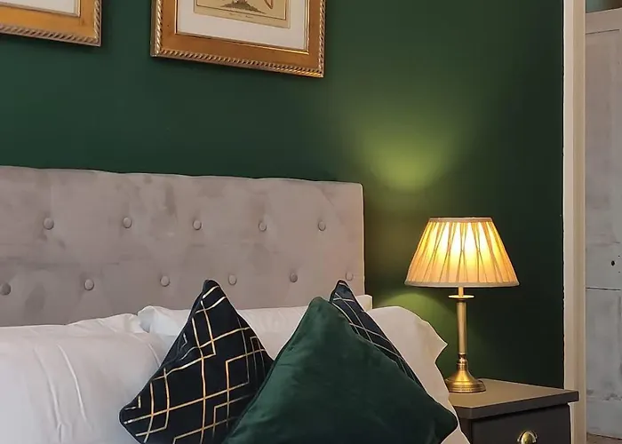 Beautiful Georgian New Town 2 Bed