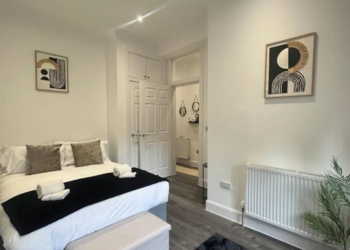 Apartment Modern In Leith