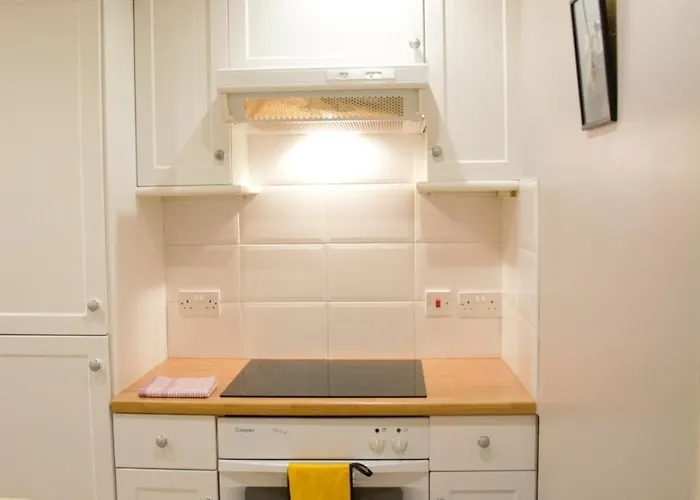 Apartment Elm Row Spacious And Edinburgh