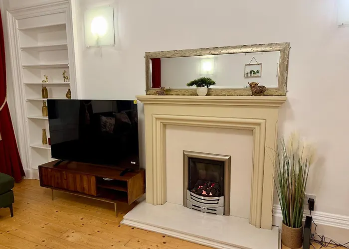 Apartment Luxurious Victorian 3 Bed Flat In The Heart Of