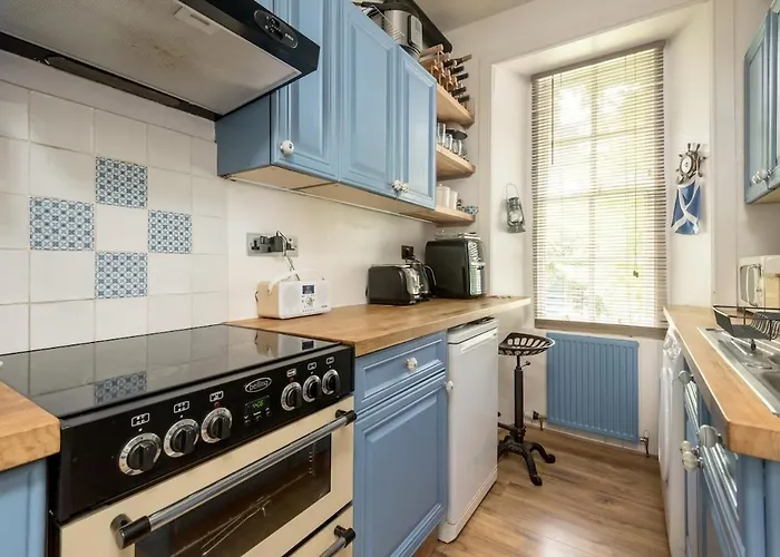 Cobblestone Colony Stockbridge Edinburgh