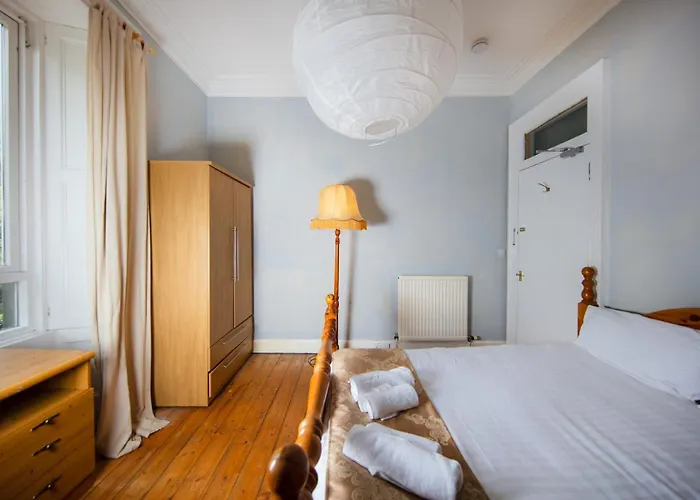 4 Bdrm Cosy By The Meadows * Edimburgo