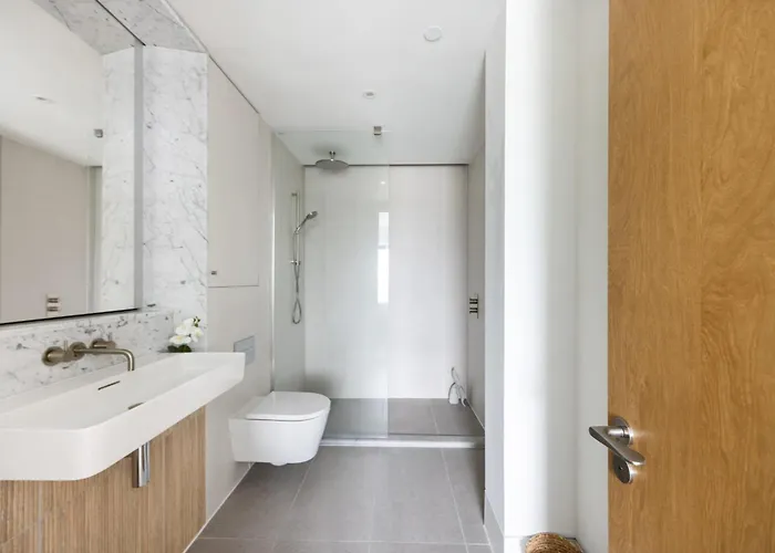 Bnbnova - Royal Mile & Castle - 3br 2ba Penthouse Apartment Edinburgh