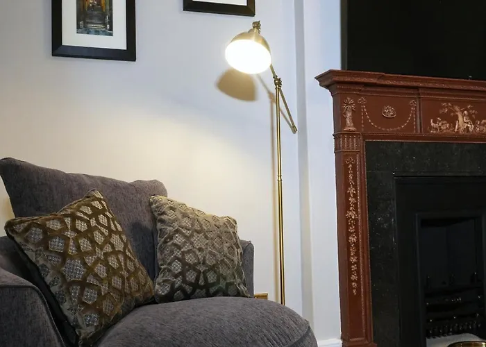 Apartment The Fetlock At Hill Square Edinburgh