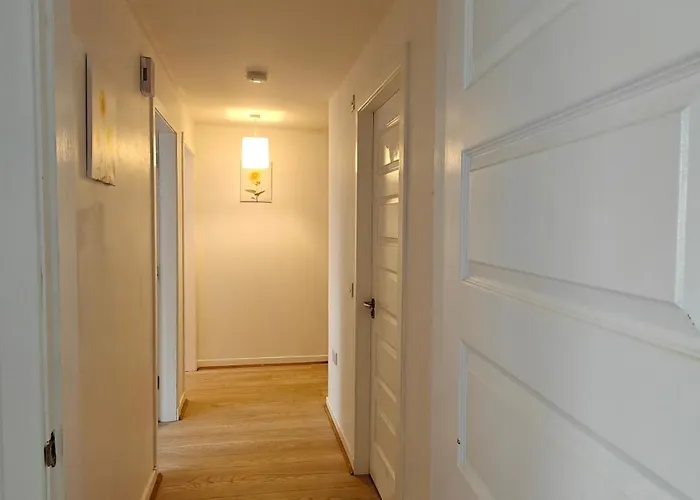 Anna Flat-spacious 2 Bed Flat With Free Parking And Quite Area Apartment *