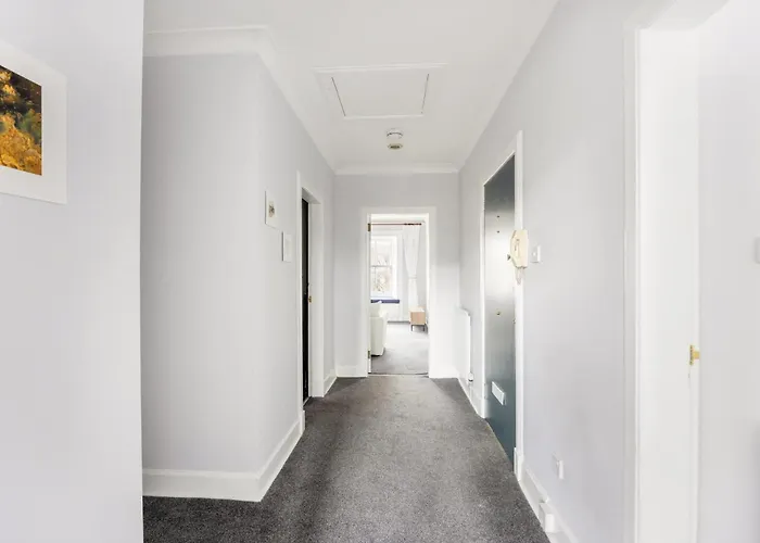 Apartment Bnbnova - 2br - West End - Near Castle