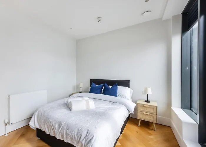 Apartment Bnbnova - Royal Mile & Castle - 3br 2ba Penthouse Edinburgh