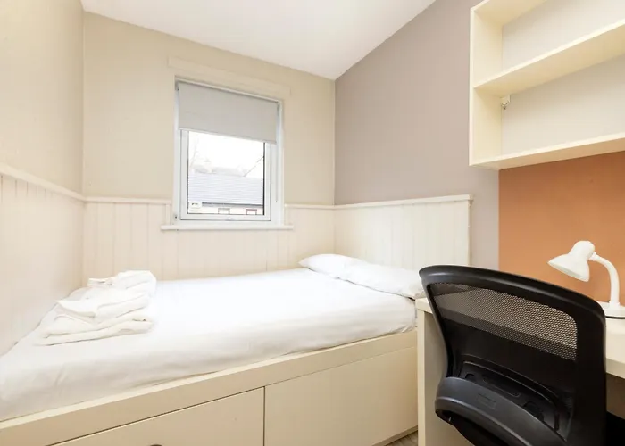 Apartment Meadow Court Edinburgh