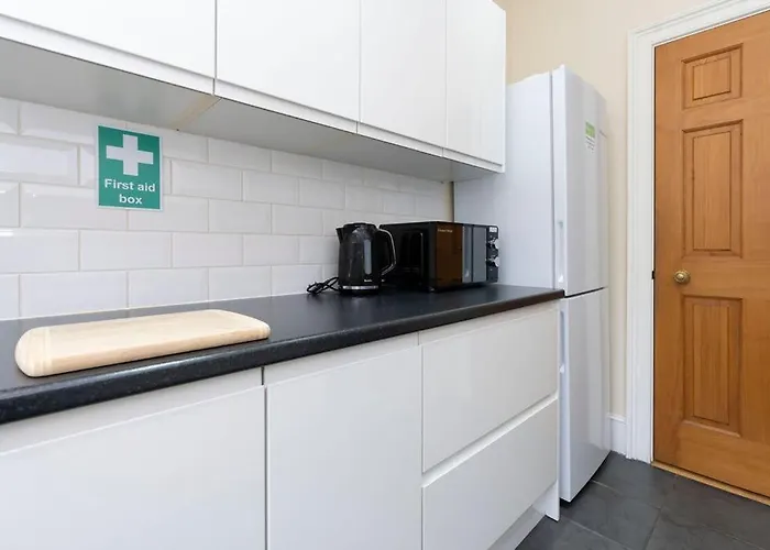 Gardners Crescent Apartment