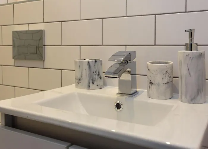 Old Town Modern Retreat - Near The Castle Apartment Edinburgh