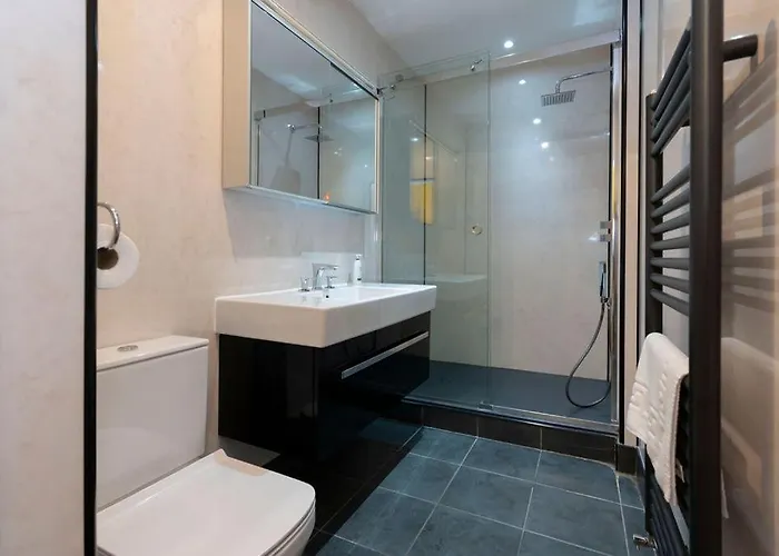 Apartment Gardners Crescent *