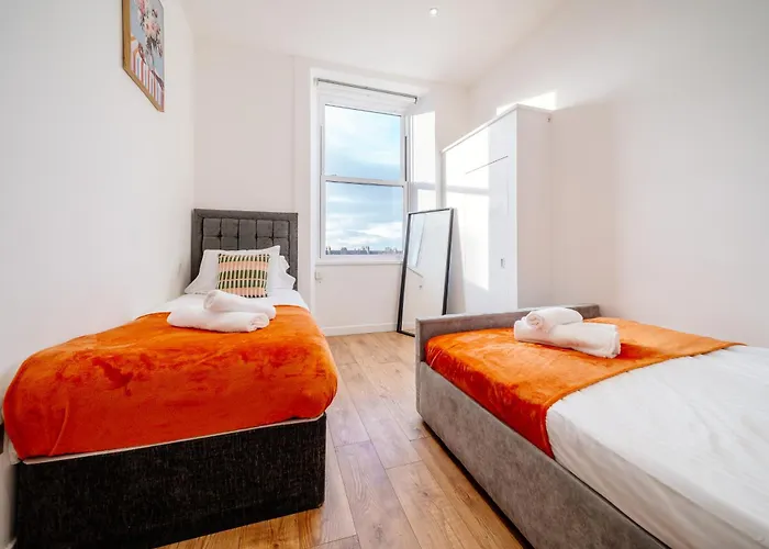 Oxford's Nest - 11 Guests 7 Beds 15' Centre *
