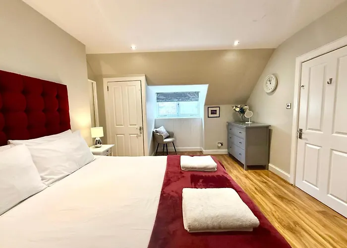 Historic Mews House 2br In Centre Lejlighed Edinburgh