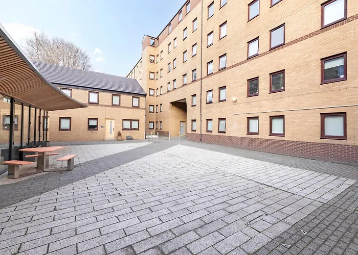 Meadow Court * Edinburgh