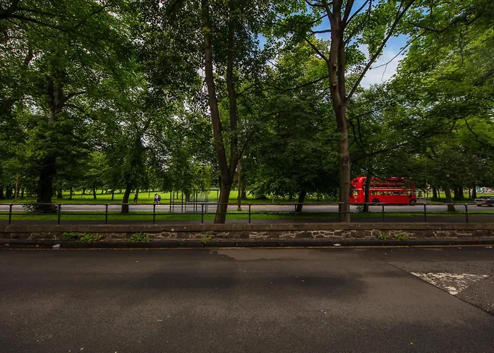 4 Bdrm Cosy By The Meadows Apartamento *