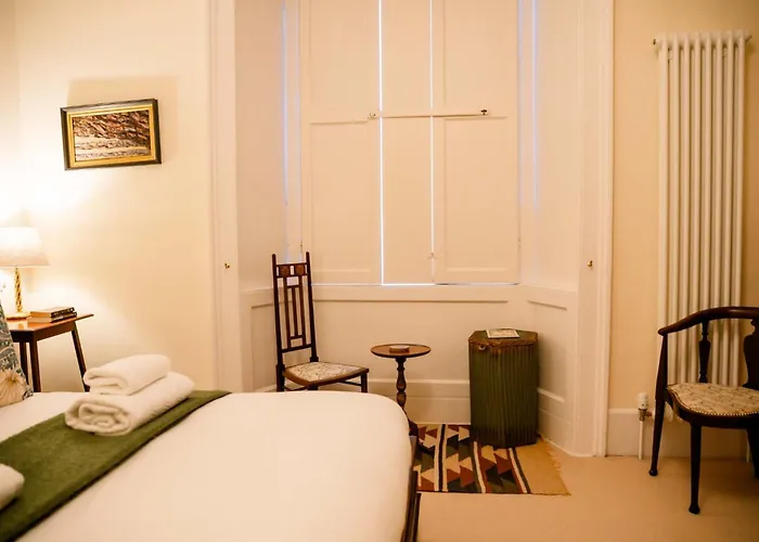 Apartment 1 Bedroom In Historic Georgian Townhouse Edinburgh