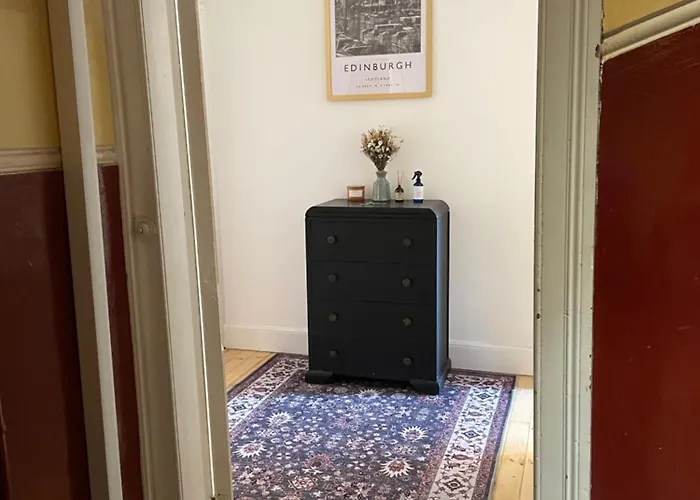Charming Flat * Edinburgh