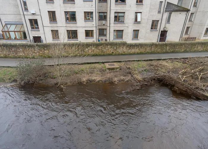 Elegant Stockbridge 3 Bdrm On The Canal Apartment *