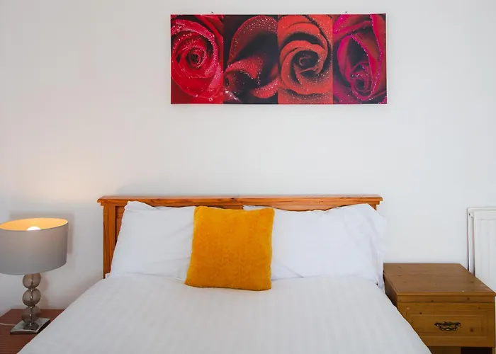 Apartamento 4 Bdrm Cosy By The Meadows Edimburgo
