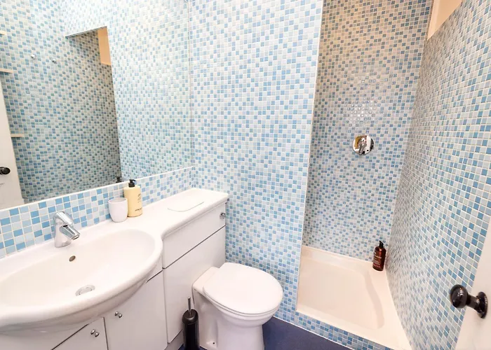 Stylish Southside Flat Near Old Town * Edinburgh