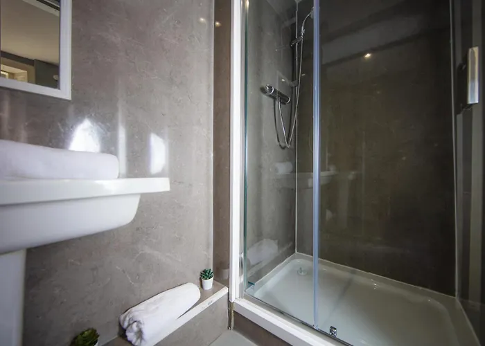 4 Bdrm Cosy By The Meadows Edinburgh