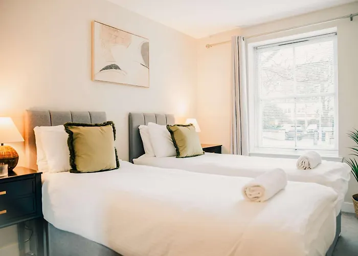 Lejlighed Modern 2 Bed With Parking *