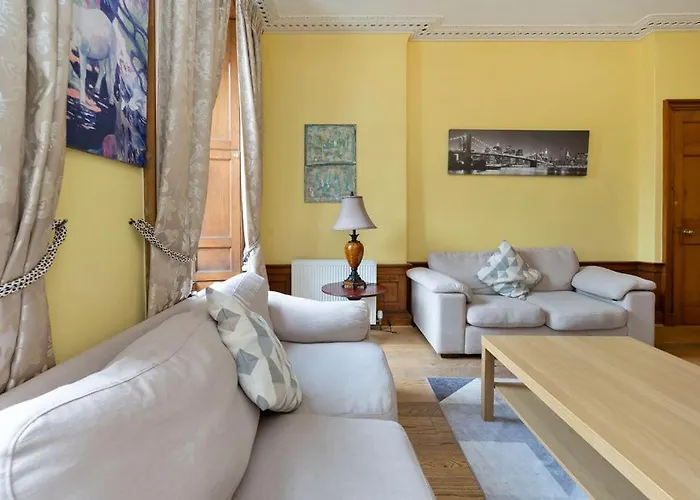 Gardners Crescent Apartment