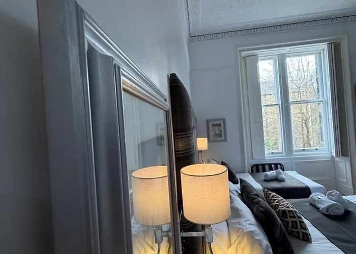 Edinburgh37 Otel 4*