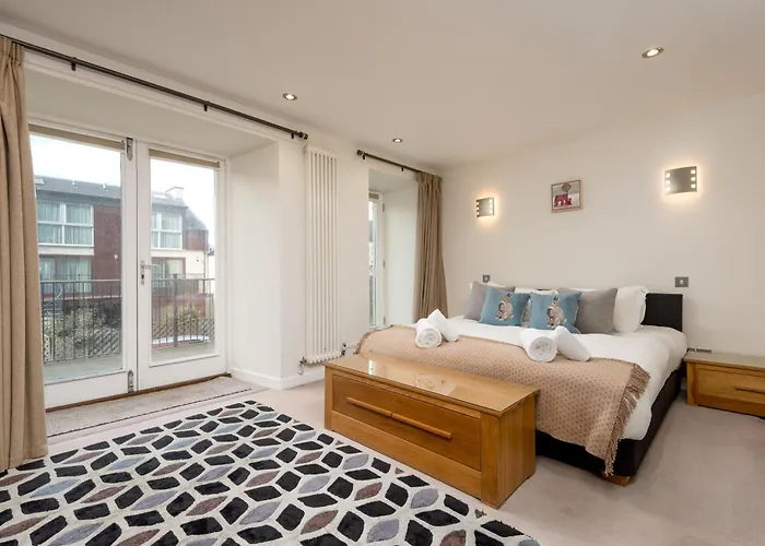 The York Place Apartment
