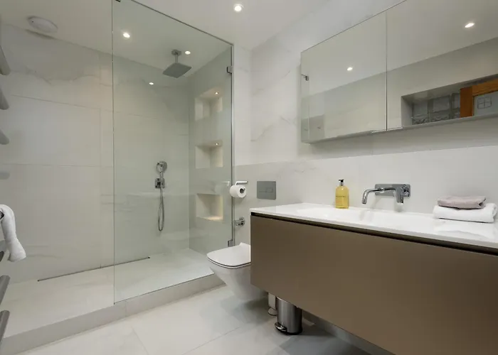 The York Place Apartment