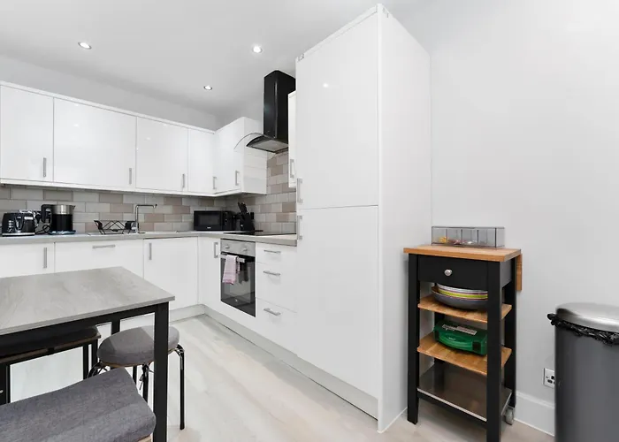 Modern Sleeps 6 Lägenhet