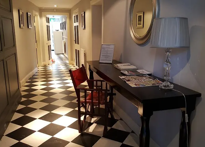 게스트하우스 Retreat 4*