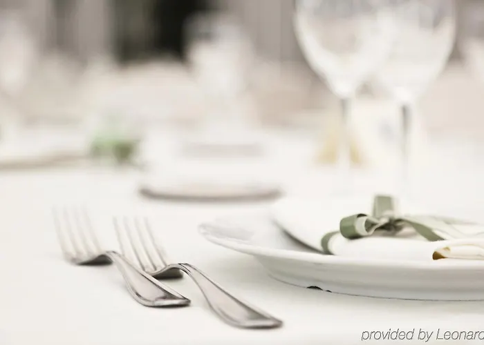 Hotel 100 Princes Street