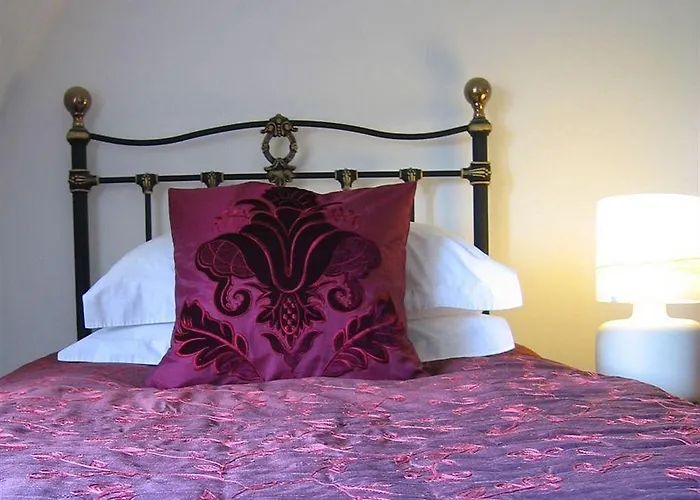 בית הארחה Fraoch House 4*