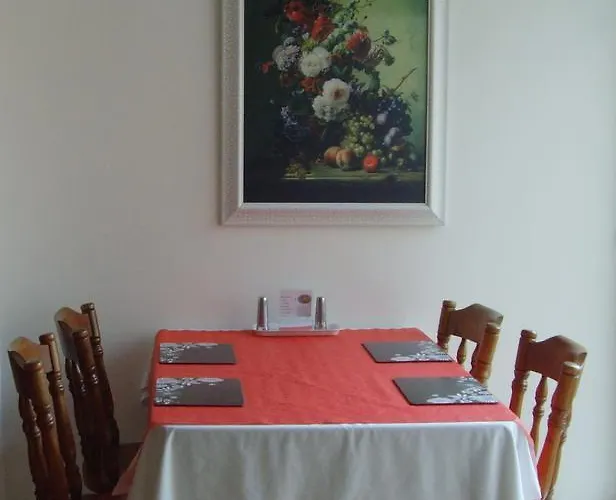 Hotel Twin Lions Edinburgh