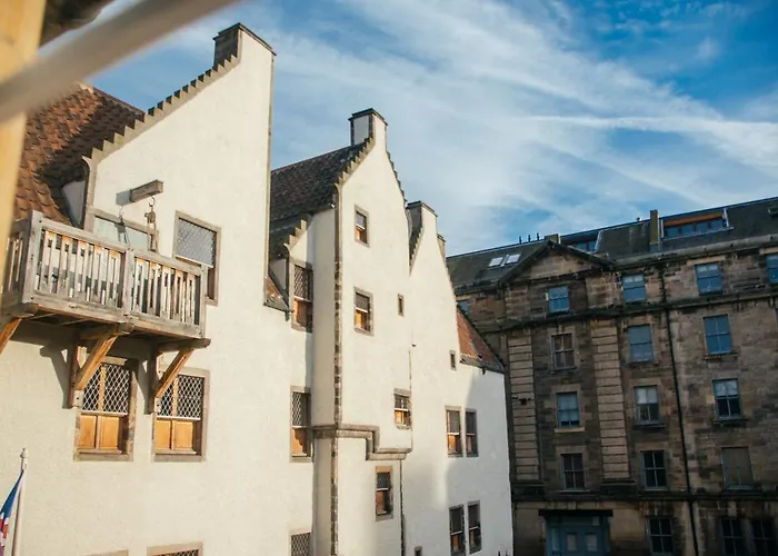 The Pavilion At Lamb's House *