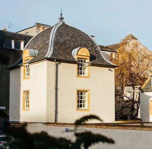 Holiday home The Pavilion At Lamb's House