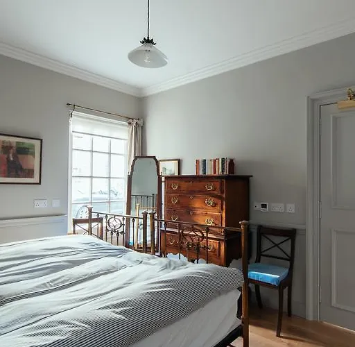 The Pavilion At Lamb's House