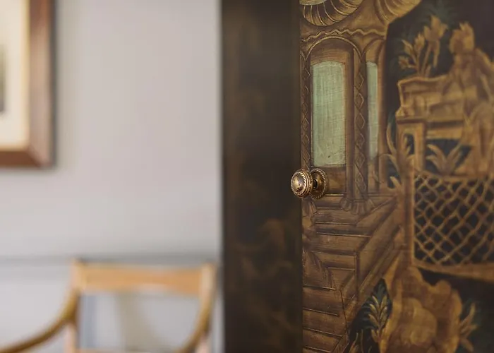 Holiday home The Pavilion At Lamb's House