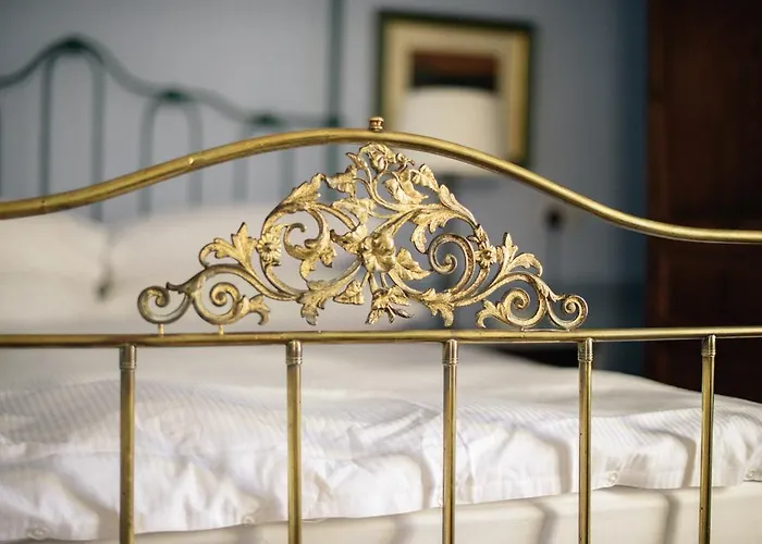 Holiday home The Pavilion At Lamb's House