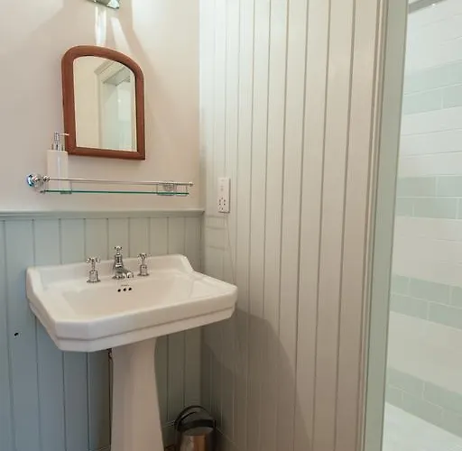 The Pavilion At Lamb's House Edinburgh