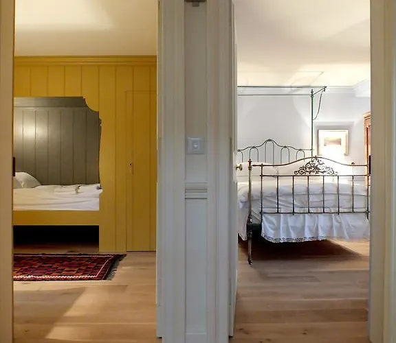 Holiday home The Pavilion At Lamb's House *