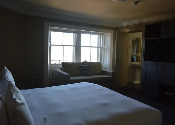 Ξενοδοχείο B+B Edinburgh 4*