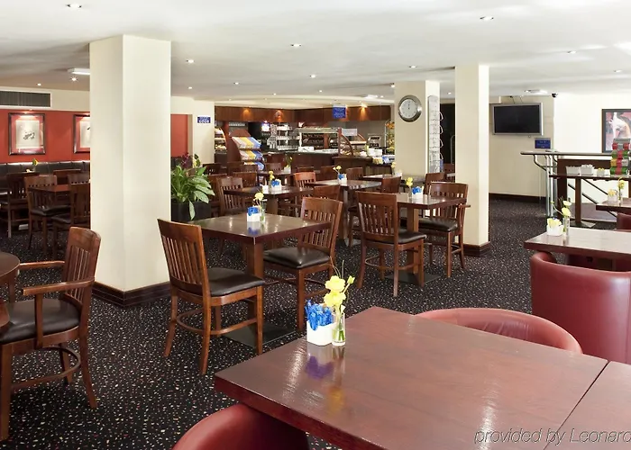 Express Centre By Ihg Hotel