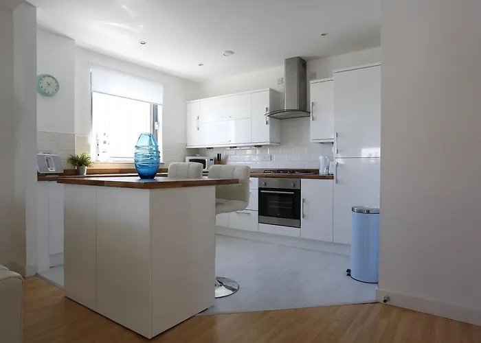 Waterfront Apartment *