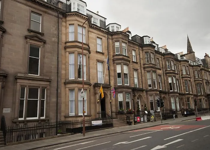 パーマーストン スイーツ アパートホテル エディンバラ