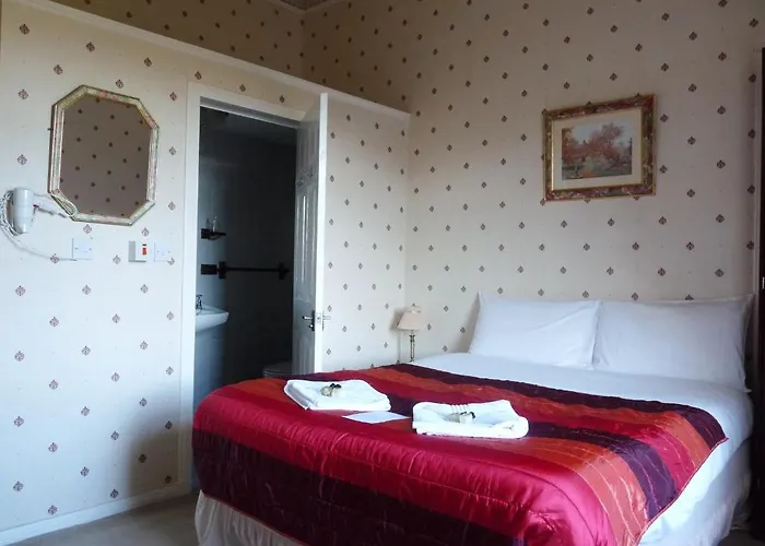 Alba Hills 3* Edinburgh