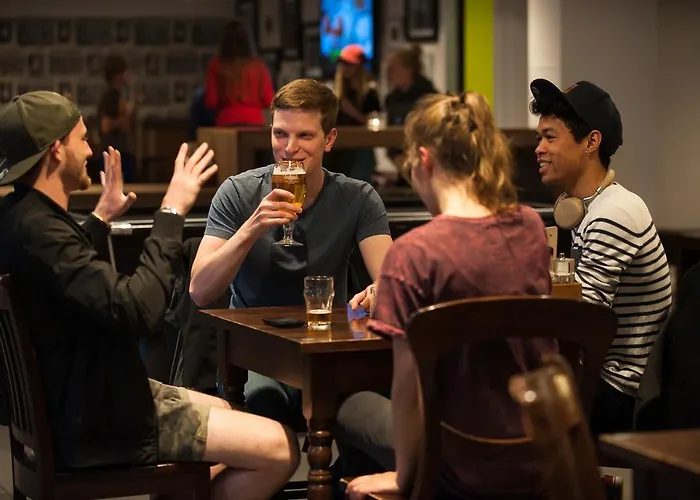 Отель A&o Эдинбург