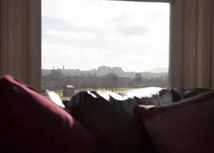 Garfield Oda ve Kahvaltı