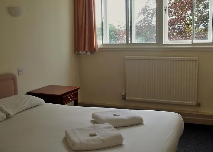 Гостевой дом Almond House Эдинбург